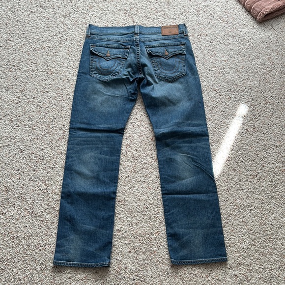 True religion men’s jeans - Picture 2 of 2